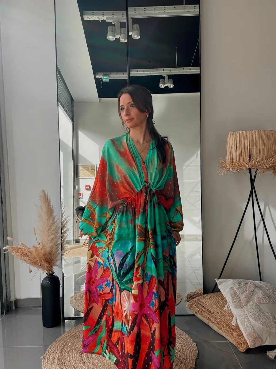 Robe longue fluide imprimée – Évasion tropicale & couleurs vibrantes – Image 6